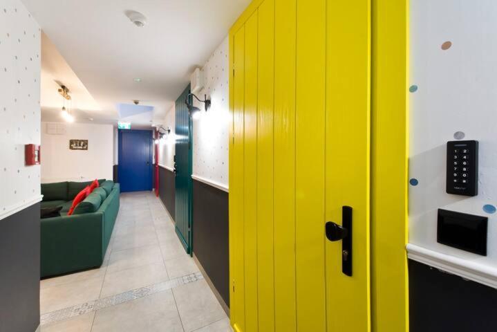 Waterlane Island Hostel&Apartments Γκντανσκ Εξωτερικό φωτογραφία
